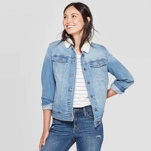 NWT Universal Thread Sherpa Jean Jacket Light Wash Size XXL